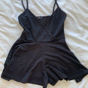 PRETTYLITTLETHING Black Romper size US 2